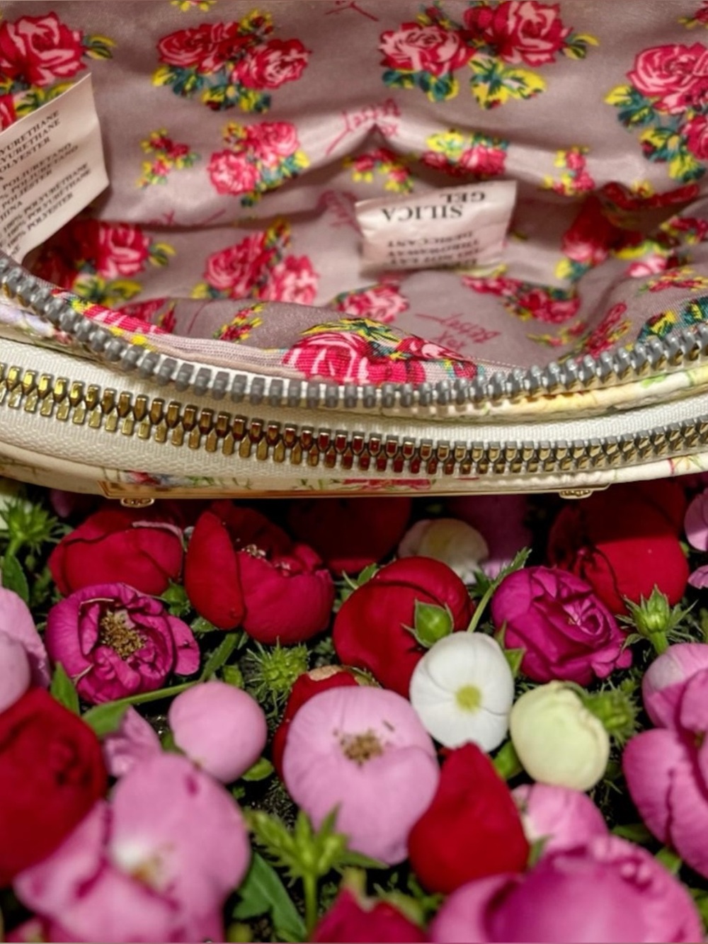 Betsey Johnson floral double zip wristlet clutch NWT - Picture 8 of 16